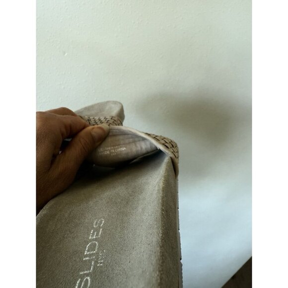 J/Slides J Slides Women's 9 Light Gray Leather Slide Sandals Slip On Flats - Picture 5 of 5